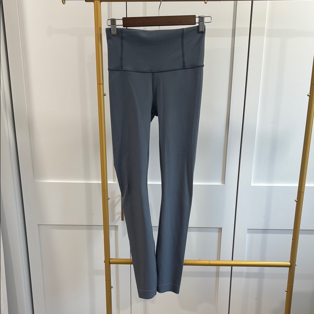 Lululemon Zoned In Tights Leggings gray size 6